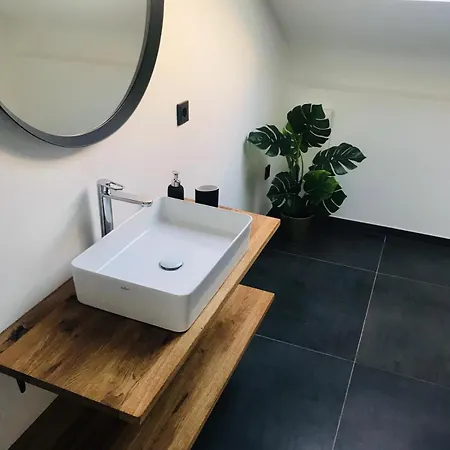 アパート Inklusiver Grosser Terrasse *